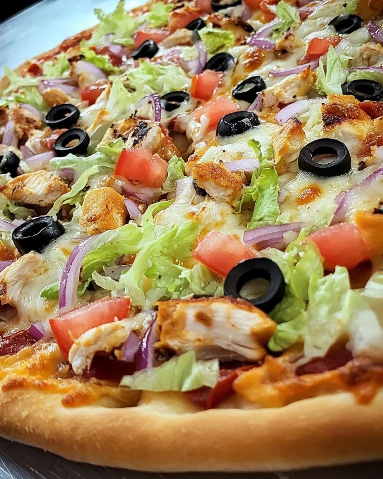 Mediterranean Chicken Pizza: A Flavorful Twist on Tradition