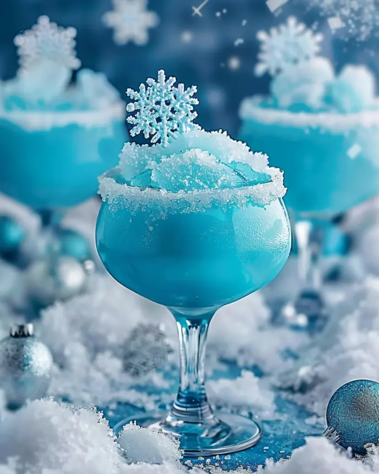 Jack Frost Winter Cocktail: Sip into Holiday Bliss!