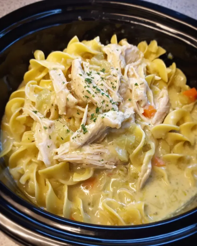 Crockpot Chicken and Noodles: Discover a Cozy Comfort Dish!