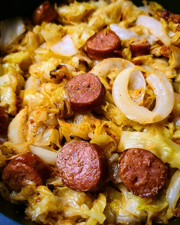Easy Fried Cabbage and Sausage: A Quick, Tasty Dinner!