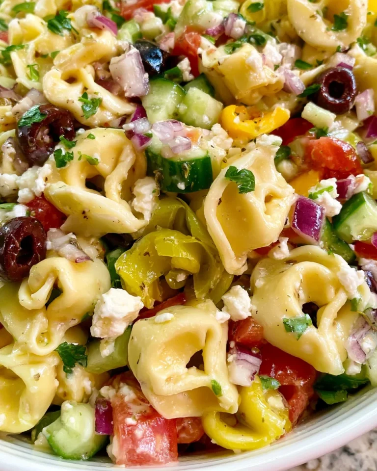 Greek Tortellini Pasta Salad: A Refreshing Delight!